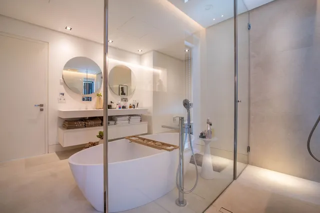 Chalet 5 habitaciones 616m² en venta - Costa del Sol — 42