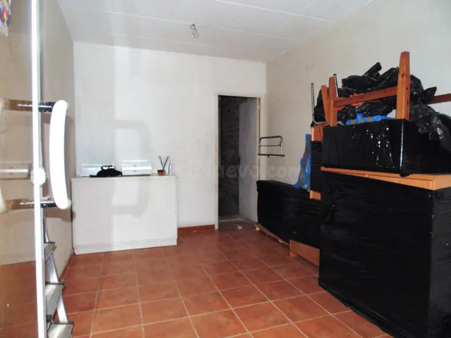 GRAN LOCAL EN VENTA 230 m2 - foto 3