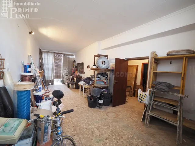 Casa de planta baja de 286 m2 con 10,50 m de fachada junto a - foto 2