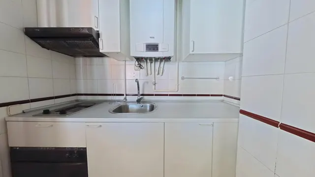 Ático con terraza acristalada y gran potencial en Tetuán — 24