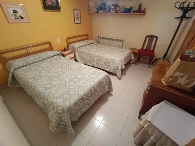 Estupenda casa con patio, terraza y amplia cochera — 17