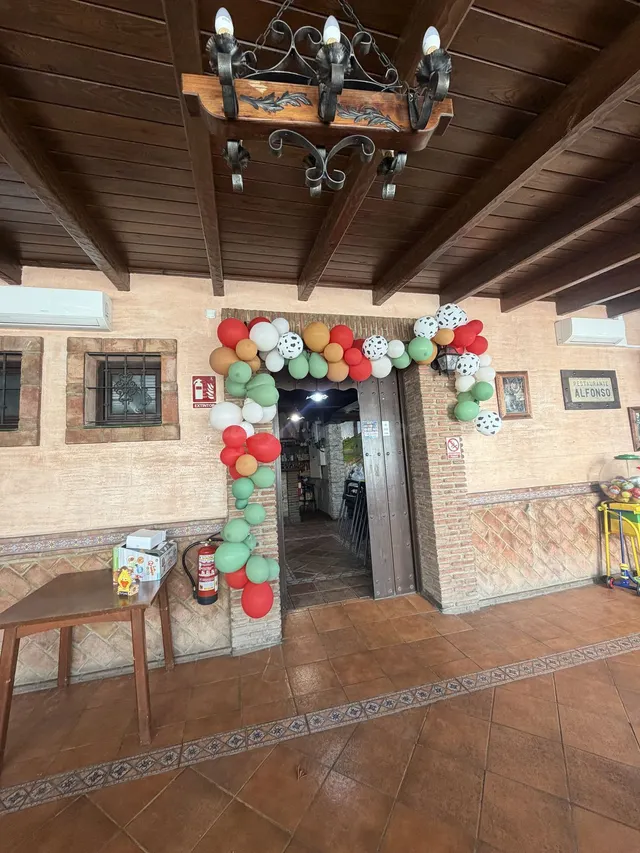 Restaurante 350m² en venta - Costa Del Sol