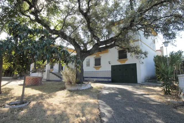 CHALET EN VENTA EN URBANIZACIÓN ROSALEDA DE LA PLATA — 47