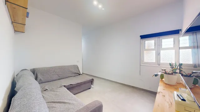Piso con terraza y terreno en Guimar — 30