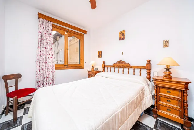 Casa de estilo mallorquín con patio, amplio garaje y terraza solárium — 23
