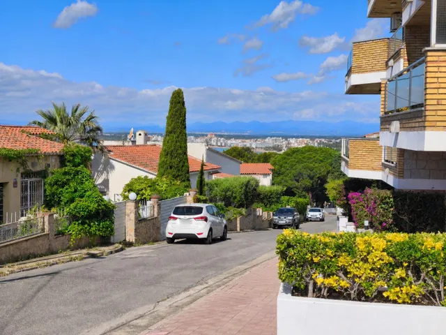 Apartamento 3 habitaciones 128m² en venta - Puig-Rom — 34