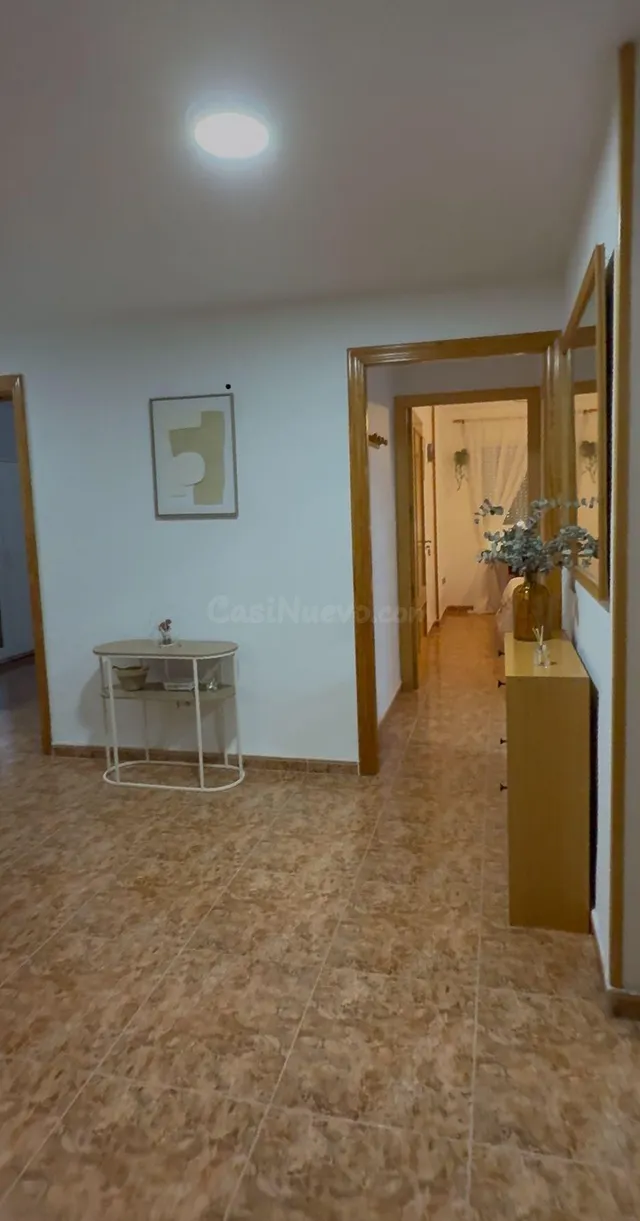 Acogedora Habitación en La Ñora - Ideal para CHICAS Estudian - foto 4