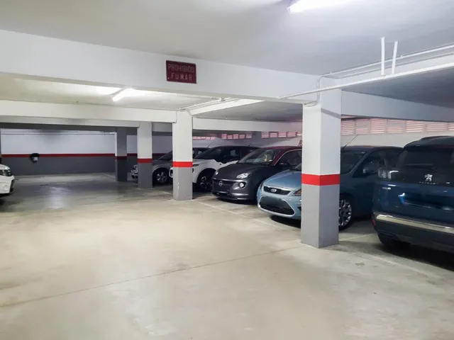Plaza de parking a la venta en zona Camí Fondo de Martorell — 16