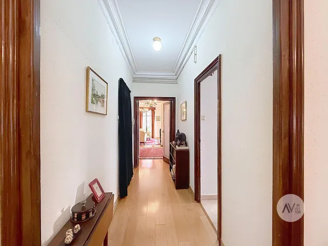 Amplio Piso en Sant Gervasi - La Bonanova, Ideal para Reformar — 34