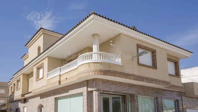Casa 5 habitaciones 630m² en venta - Centro
