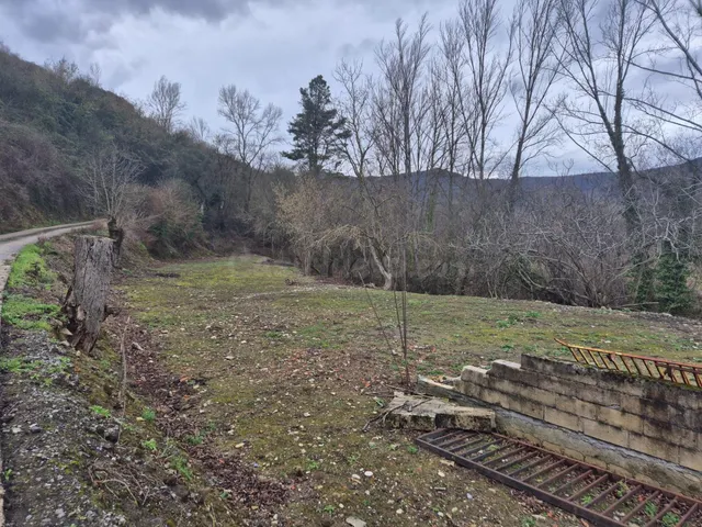 TERRENO EN VENTA EN EL VALLE DE MENA - foto 4