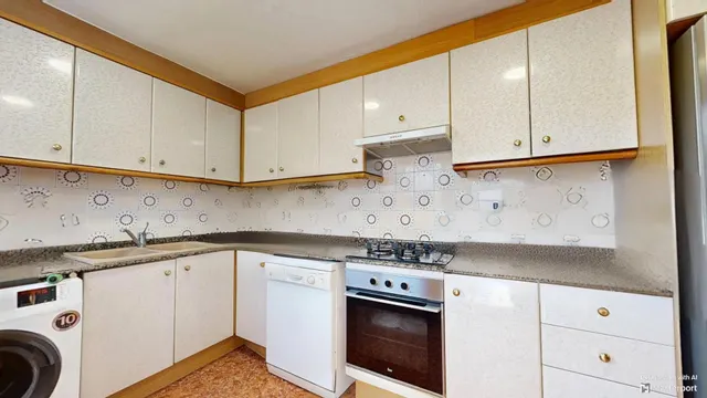 PRECIOSA Y ESPECTACULAR  CASA EN CHIVA  . OJO INVERSORES!!! — 31