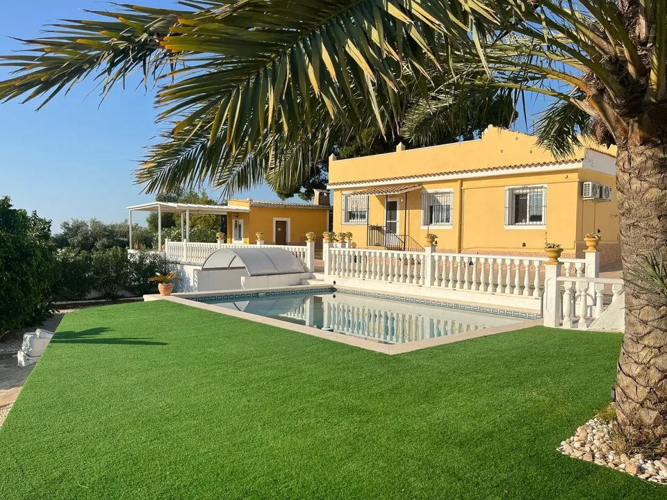 Villa 6 habitaciones 341m² en venta - Costa blanca