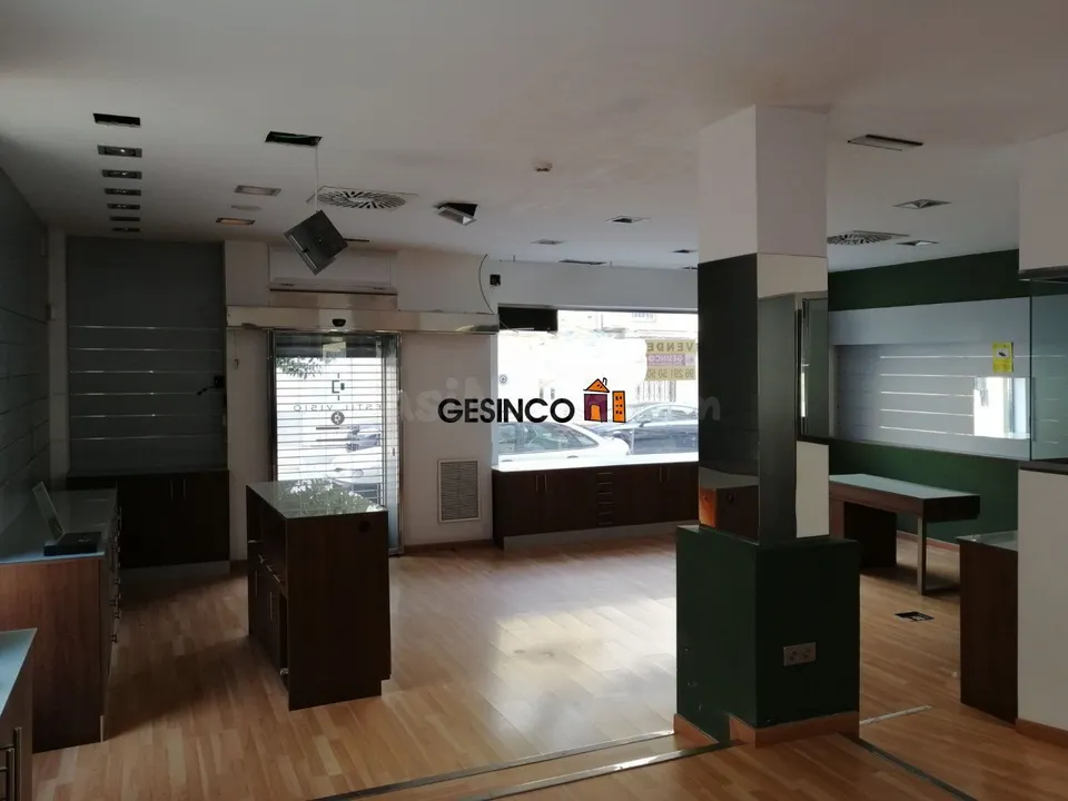LOCAL COMERCIAL TOTALMENTE ACONDICIONADO EN VENTA