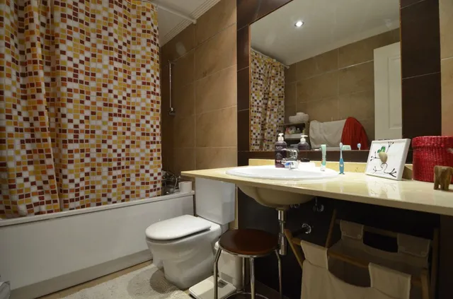 Urbis te ofrece un maravilloso chalet en venta en zona La Valmuza, Doñinos de Salamanca, Salamanca. — 32