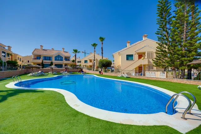 Golf, playa y relax en Campoamor — 46