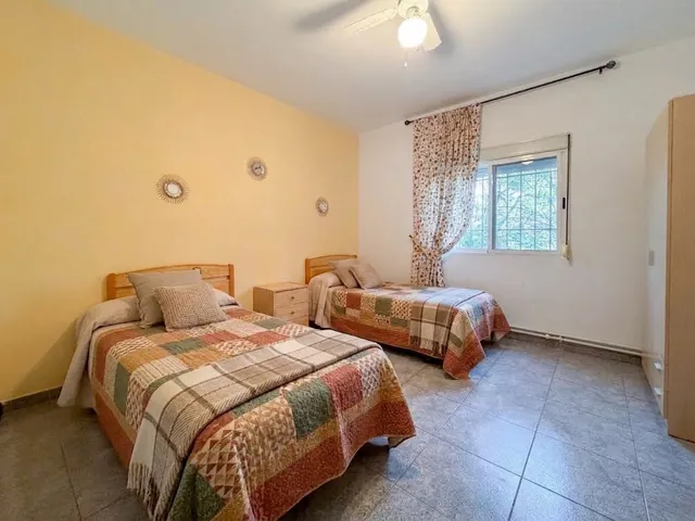 Casa con terreno, olivos y acceso al río Aguascebas — 12