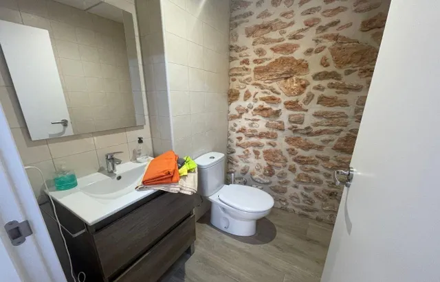 BONITA CASA EN PUEBLO MARINERO, CON ENCANTO — 22