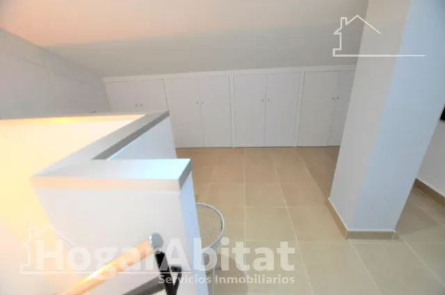 Precioso ático dúplex reformado con garaje y terraza — 25