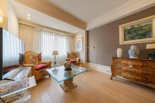 VIVIENDA DE AUTOR | 178 m2 | 7ª PLANTA | 5 DORMITORIOS | PARQUE DE LAS AVENIDAS — 18