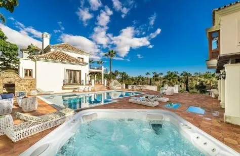 GRAN URBANIZACIÓN EN EL PARAÍSO ALTO CON VISTAS AL MAR — 22