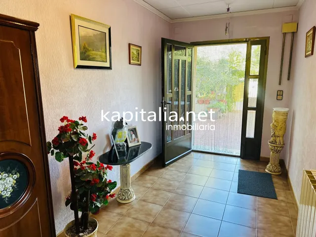 Amplia casa a la venta en Font de la Figuera (Valencia) — 22