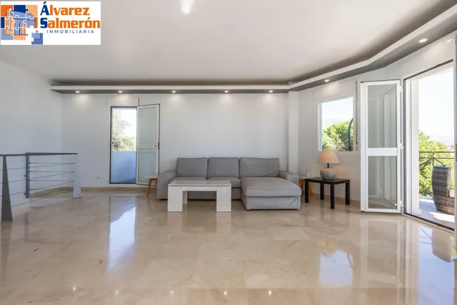 Preciosa casa en Estepona (Málaga) con maravillosas vistas al mar — 35