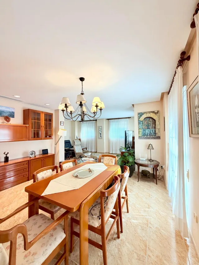 CHALET EXCLUSIVO EN ALZABARES ELCHE, CON PISCINA, ALTAS CALIDADES Y A SOLO 2 KM DEL HOSPITAL — 23