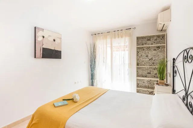 PISO EN ALCANTARILLA — 32