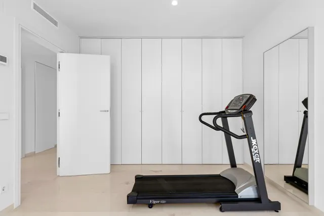 Piso en venta en Torrevieja con vistas al mar — 25