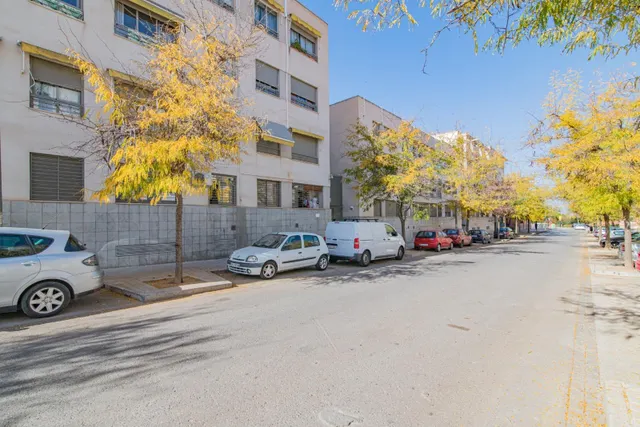 Piso urbanización giner de los ríos — 30