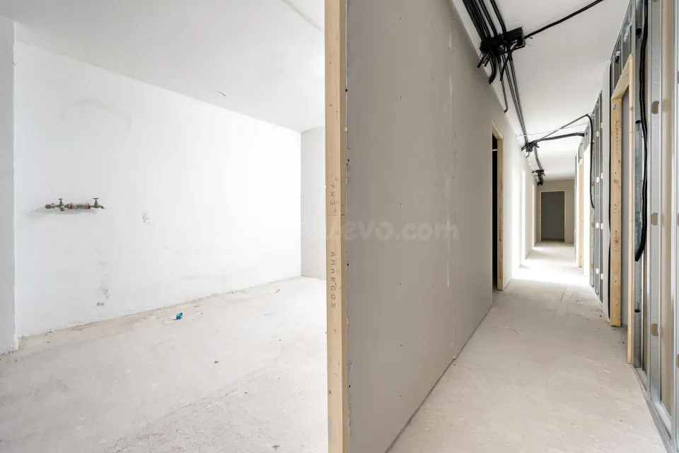 LOCAL DE 284 m2 EN ZONA CASTILLO DE BELLVER