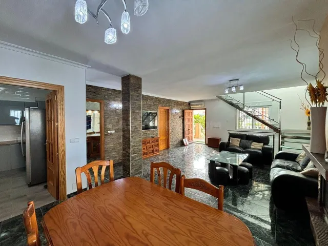 Villa 5 habitaciones 202m² en venta - El Alamillo — 25