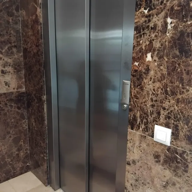 PISO con terraza y parking a lado - Parque del Langostino — 31