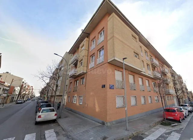 SE VENDE PISO EN TERRASSA, ZONA CAN PALET - foto 2