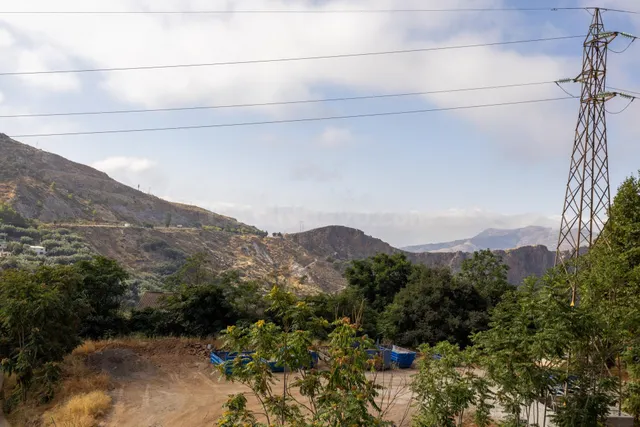 Gran Oportunidad en Lanjarón – Edificio en Obra con Alto Pot - foto 4