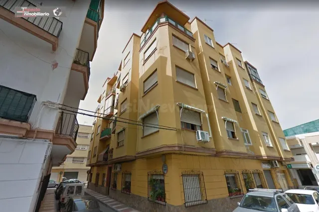 PISO OCUPADO EN ADRA CON OPCION A NEGOCIAR EL PRECIO - foto 5