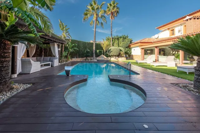 Espectacular Casa Mediterránea cerca del centro de Calpe - foto 3