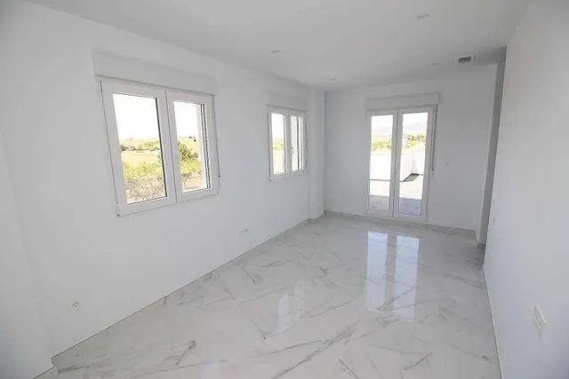 VILLAS DE OBRA NUEVA EN PINOSO — 7
