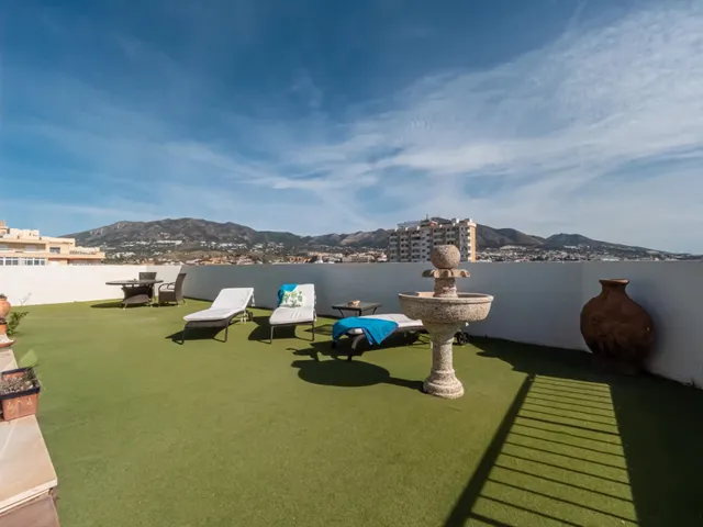 VENTA DE ÁTICO EN PASEO MARÍTIMO DE LOS BOLICHES, FUENGIROLA. 2 DORMITORIOS, TERRAZA Y VISTAS AL MAR — 24