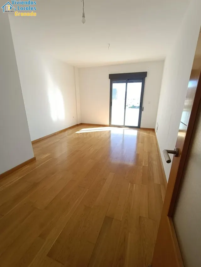 Estupendo apartamento en Campus de la Salud — 2