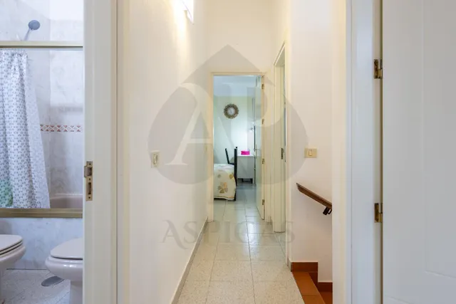 Dúplex de 4 dormitorios con 2 plazas de garaje y trastero en Valsequillo — 36