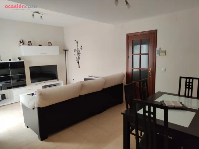 PRECIOSA CASA EN EL CARPIO!! — 41