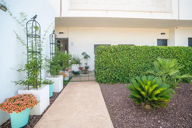 Apartamento 2 habitaciones 77m² en venta - Zona Pueblo — 35