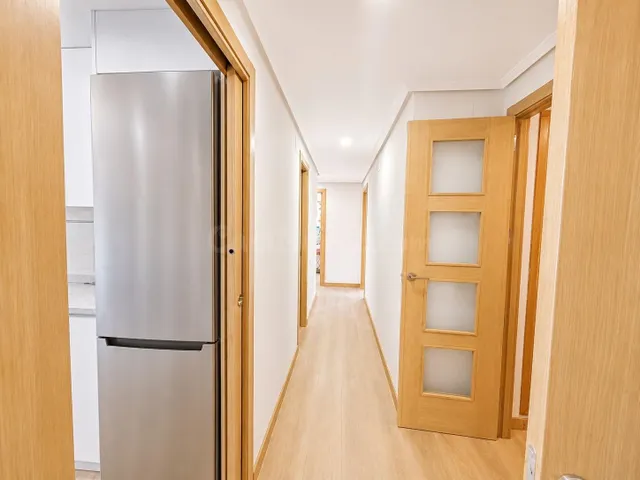Piso en residencial con piscina, garaje y trastero junto a l - foto 3
