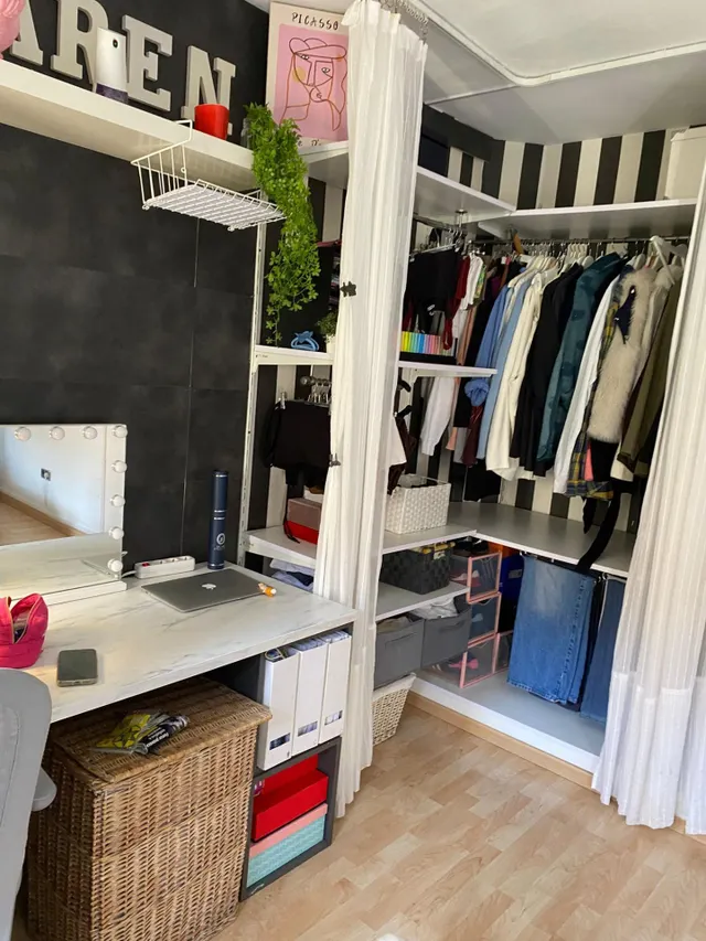 Espectacular adosado con buhardilla , apartamento independiente con baño y sin cocina, garaje doble y piscina en zona residencial premium — 21