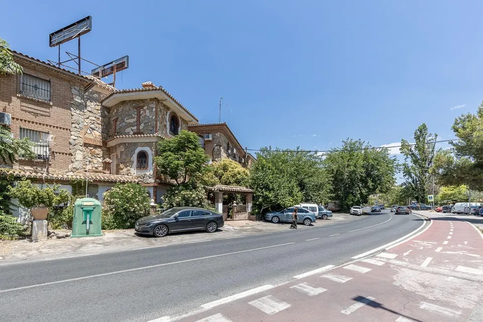 EN VENTA HOTEL Y RESTAURANTE LOS PINILLOS