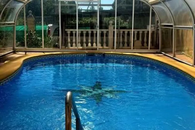 Chalet-Villa en la exclusiva zona de Ricmar, Marbella - foto 5