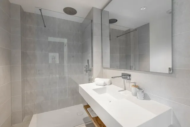 Complejo urbanístico de lujo en Cabopino (Costa del Sol). — 21