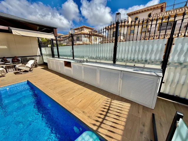 Casa 4 habitaciones 189m² en venta - La Zenia — 39